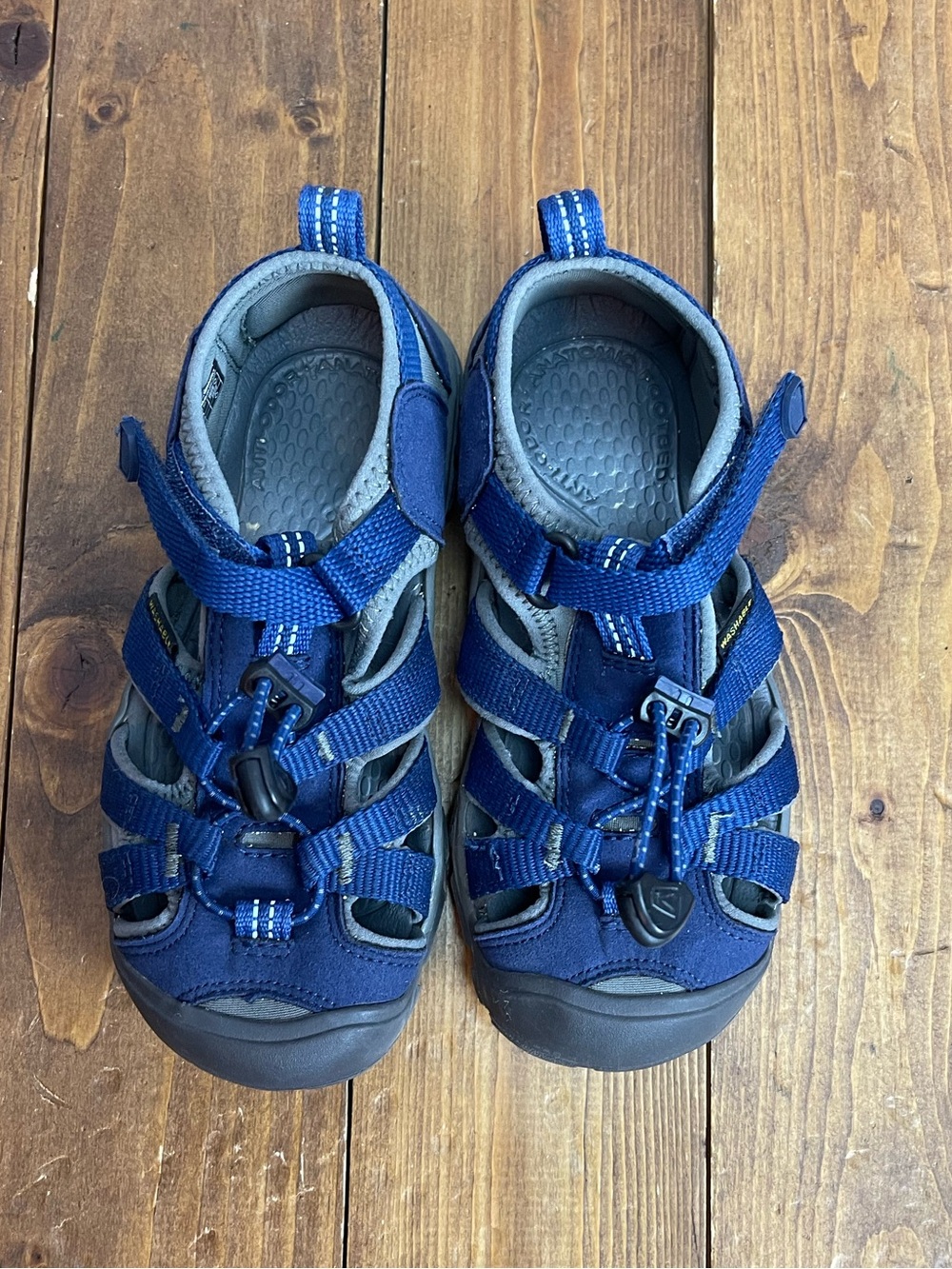 Keen little kid size 12 sea camp hiking sandals